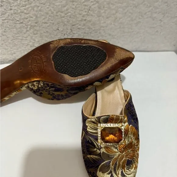 Salpy mules velvet jeweled accent clogs size 7 - Picture 6 of 8